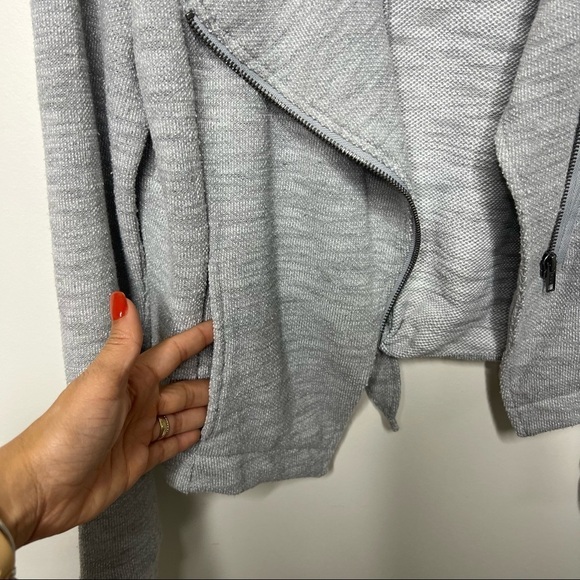 BB Dakota Knits Electric Jacket in Light Heather Grey - Picture 4 of 8